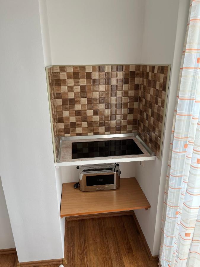 Karolin Apartman บุค ภายนอก รูปภาพ