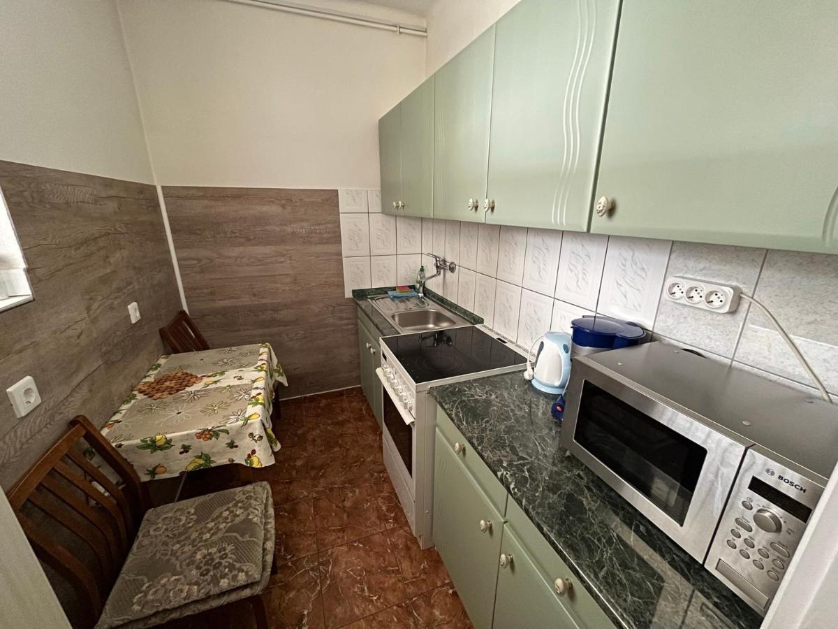 Karolin Apartman บุค ภายนอก รูปภาพ