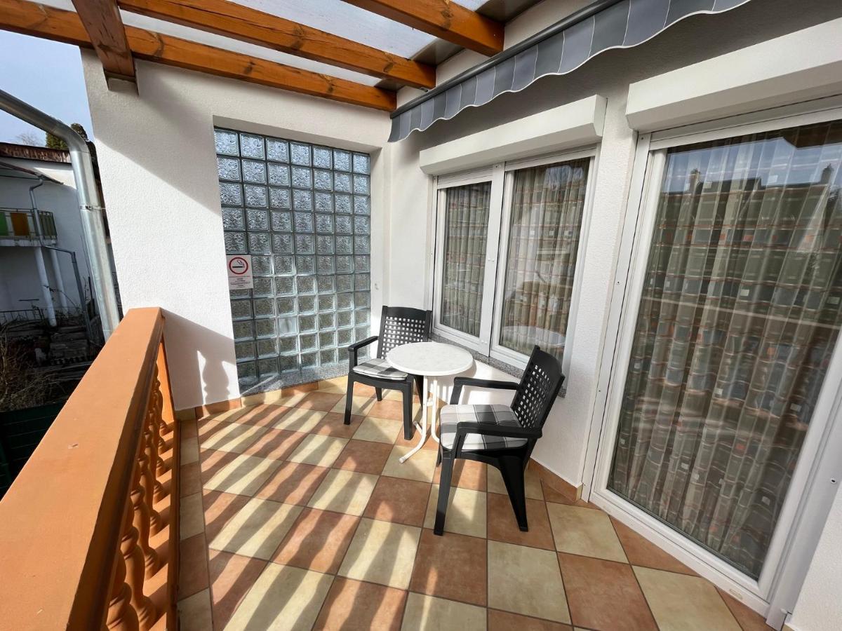 Karolin Apartman บุค ภายนอก รูปภาพ