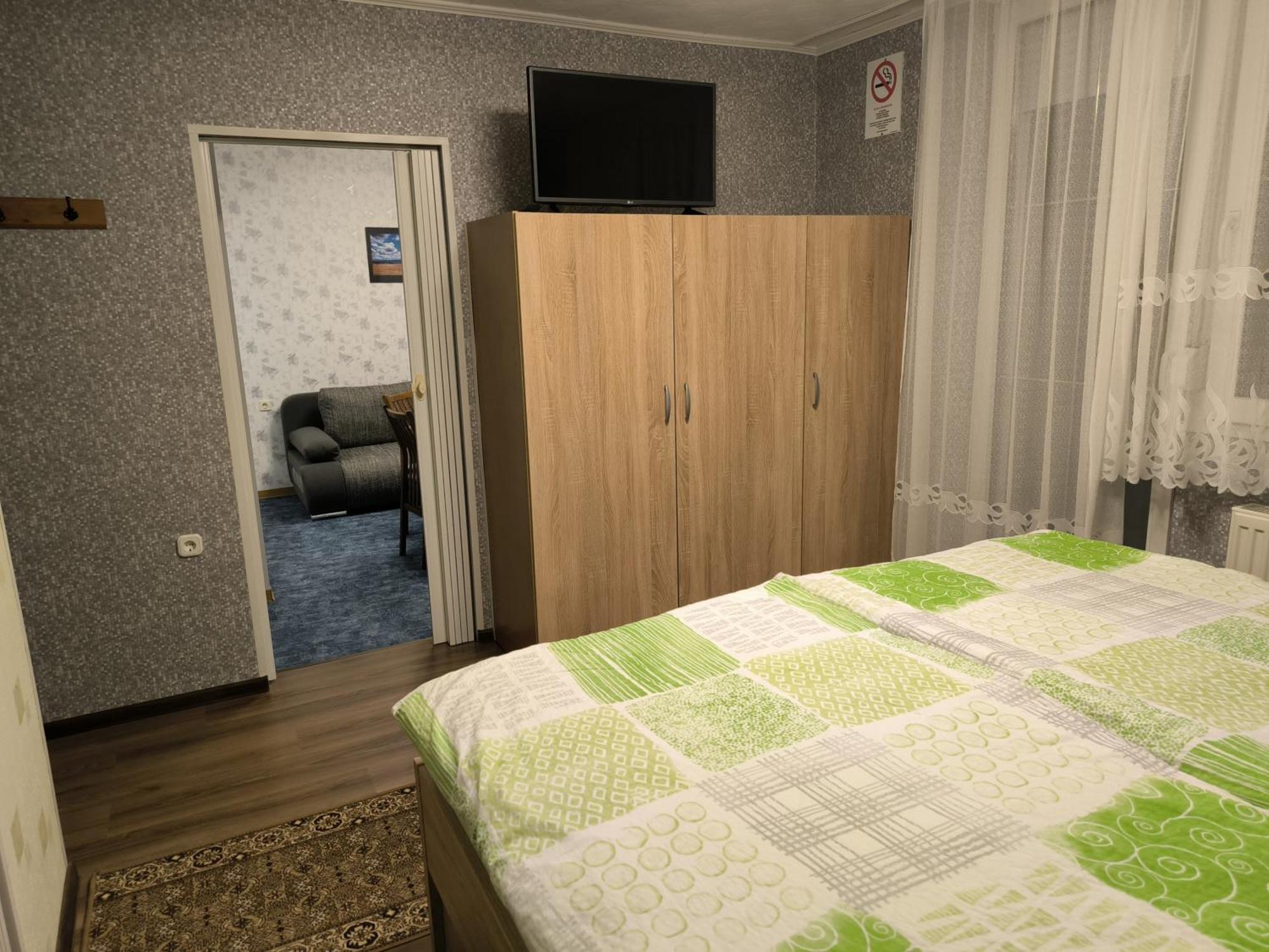 Karolin Apartman บุค ภายนอก รูปภาพ