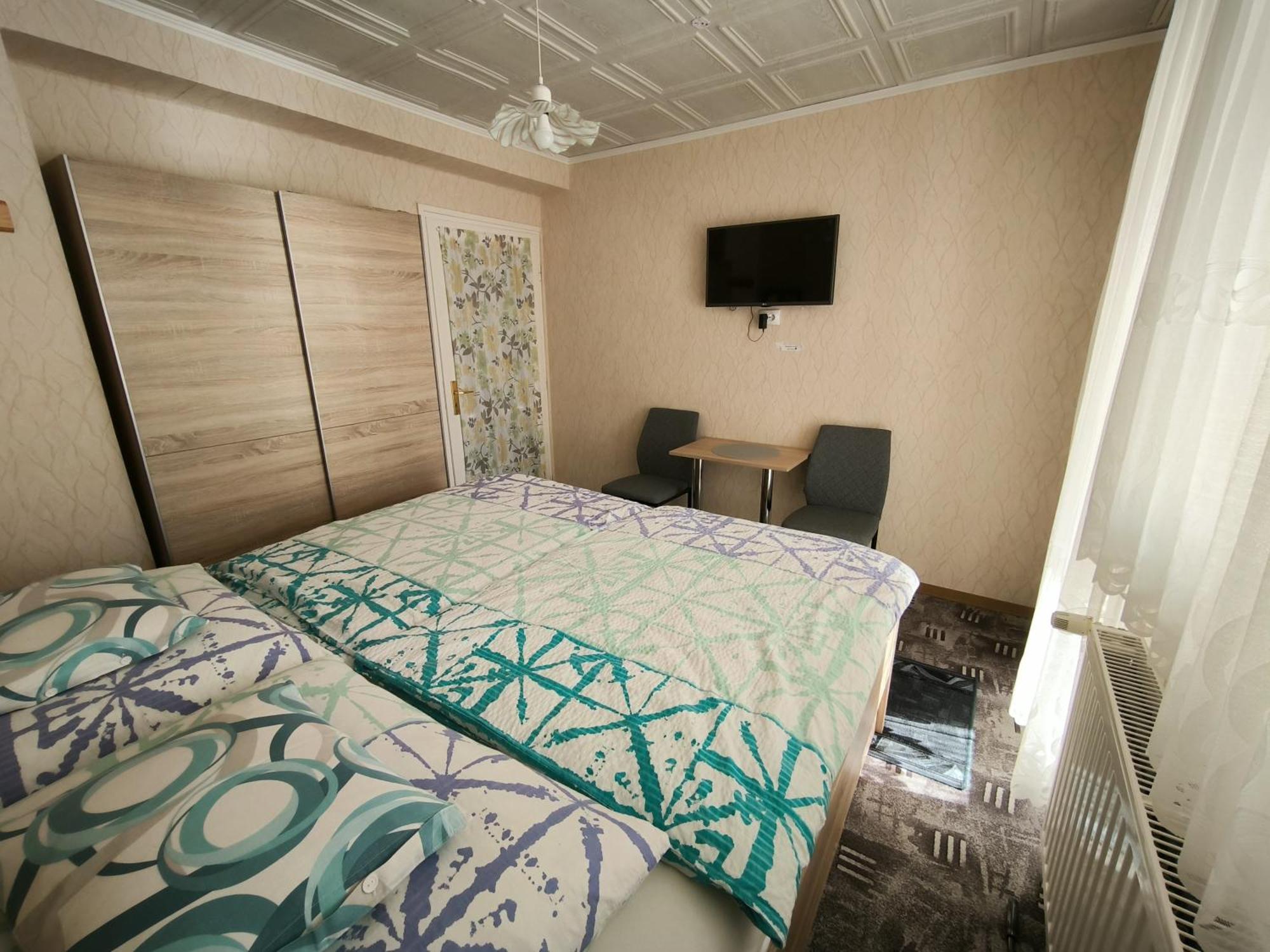 Karolin Apartman บุค ภายนอก รูปภาพ